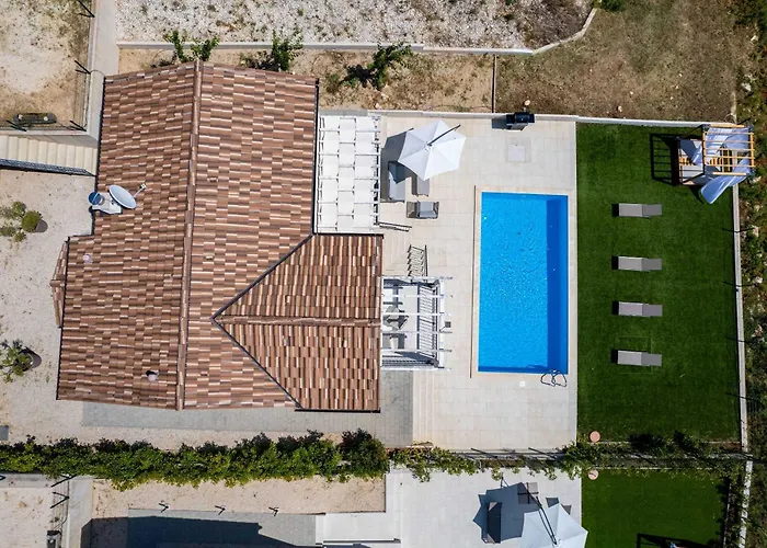 Aurora Villa Diminići